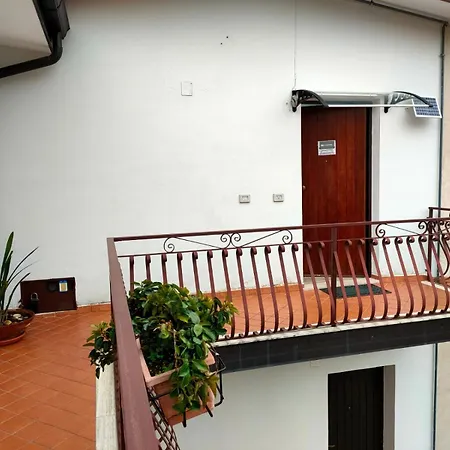 Libeccio Parcheggio Privato Vendégház 4*